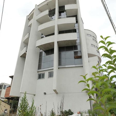 Hotel Gjuta Tiranë Luaran gambar