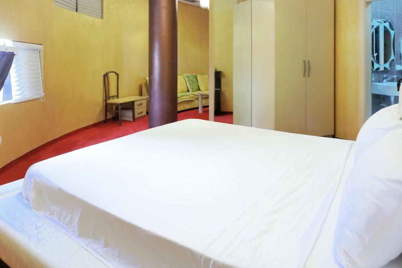 Hotel Gjuta Tiranë Luaran gambar