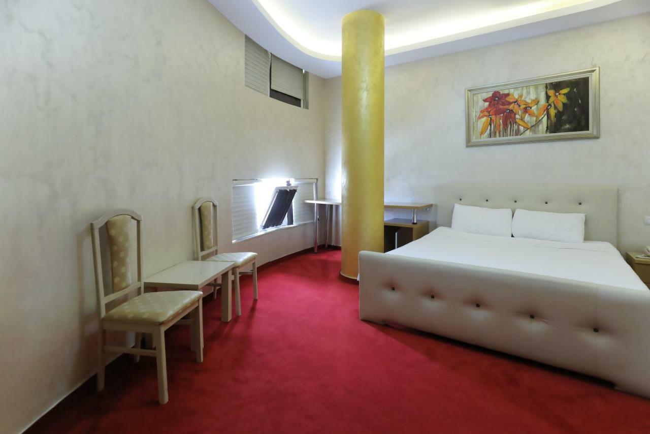 Hotel Gjuta Tiranë Luaran gambar