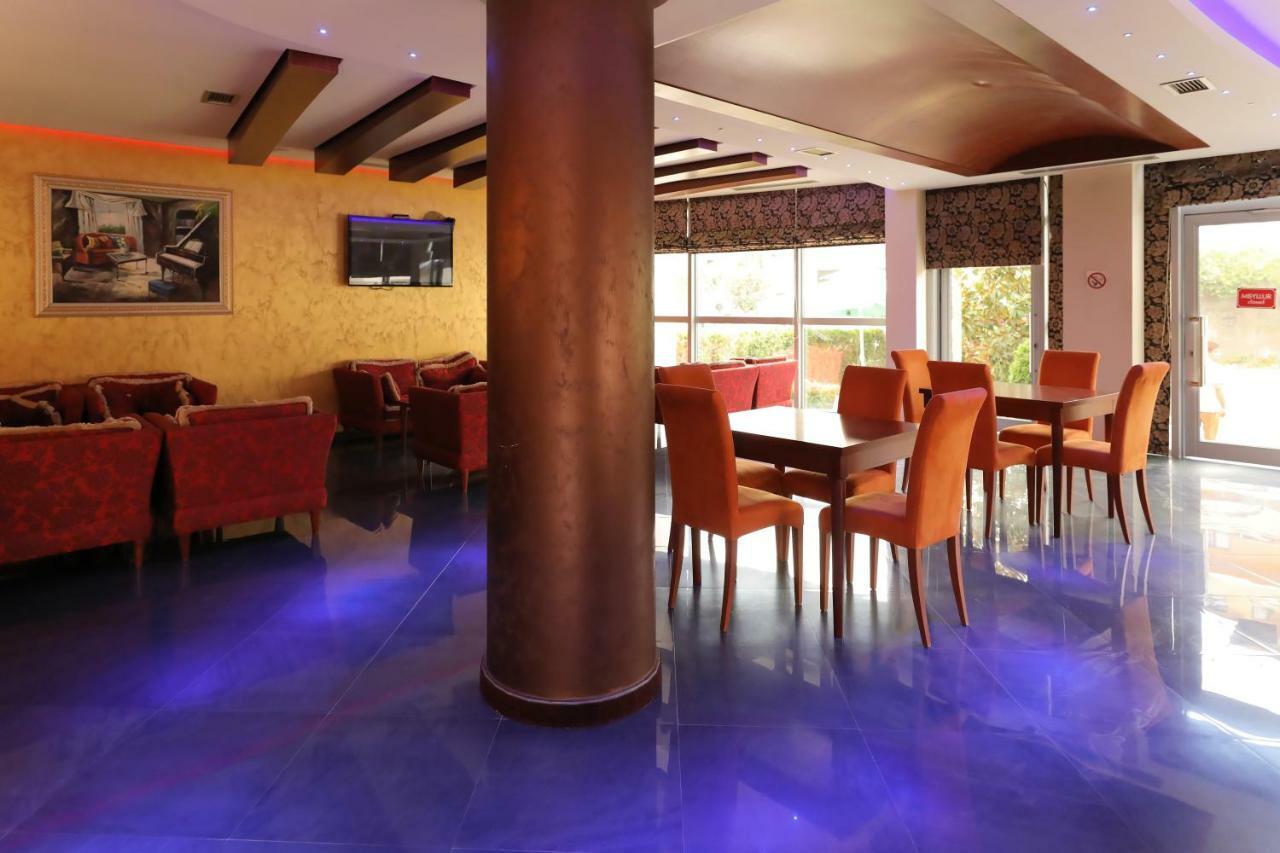 Hotel Gjuta Tiranë Luaran gambar