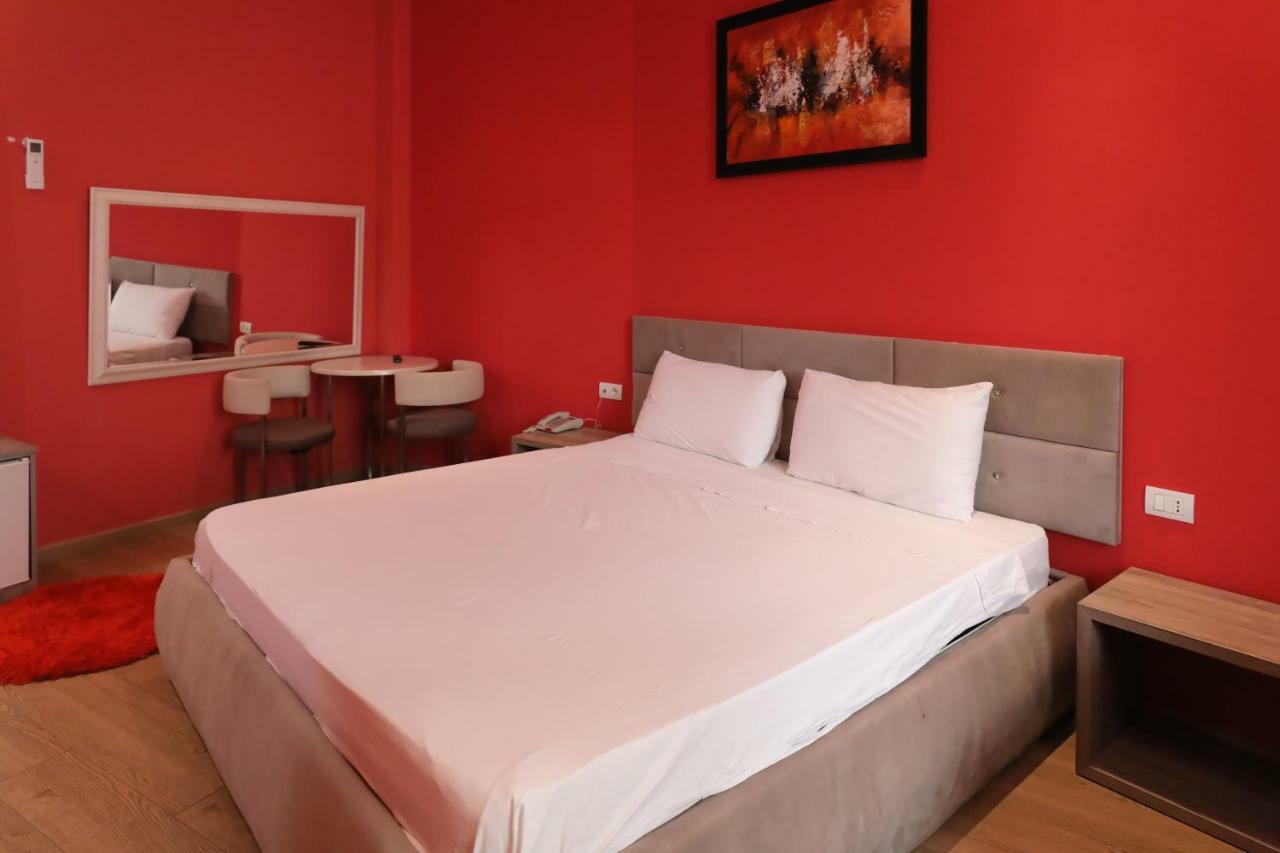 Hotel Gjuta Tiranë Luaran gambar