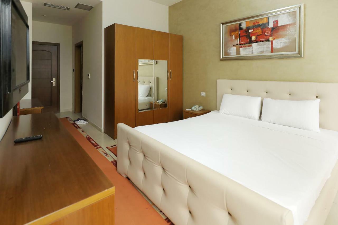 Hotel Gjuta Tiranë Luaran gambar