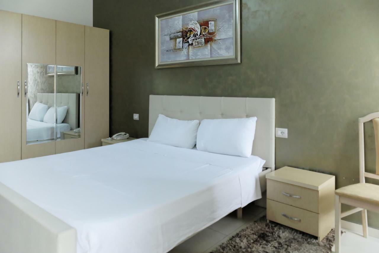 Hotel Gjuta Tiranë Luaran gambar