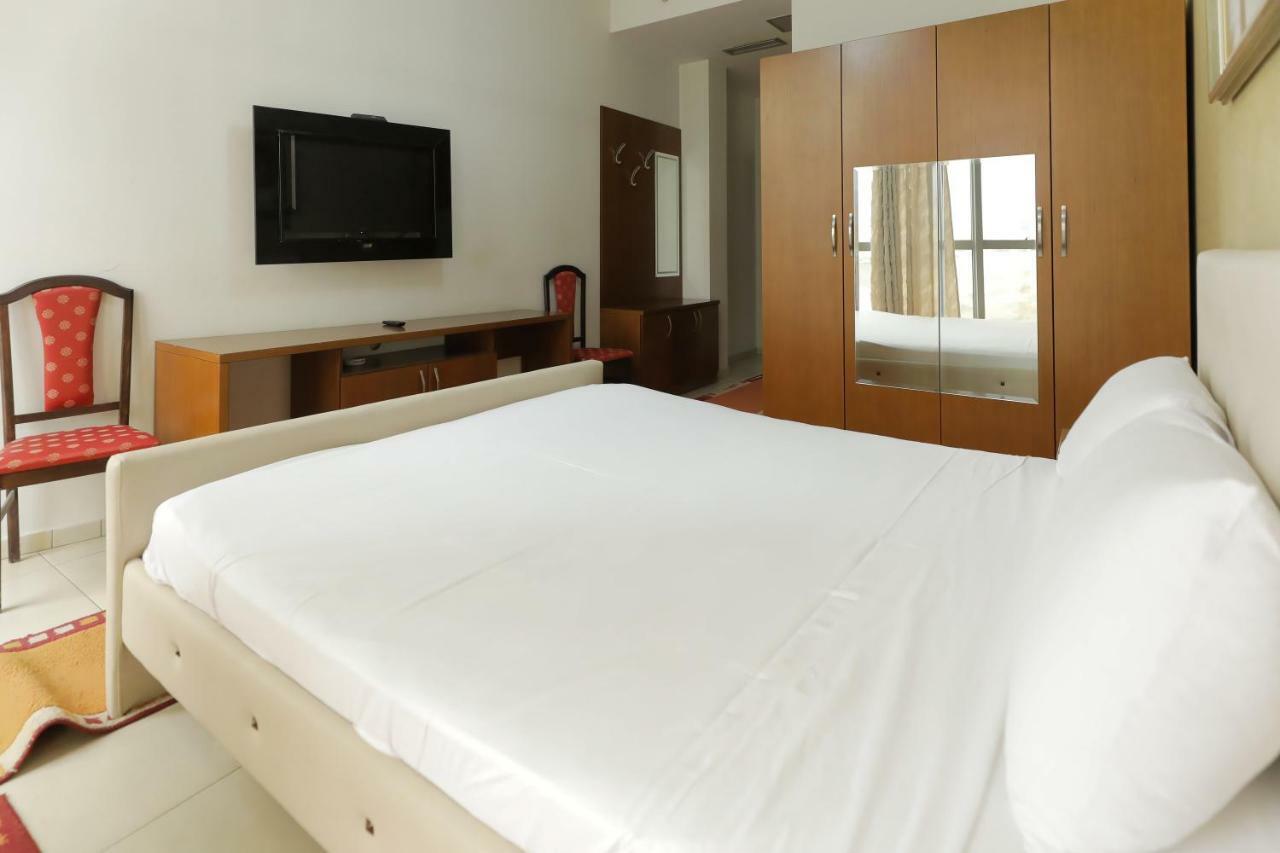 Hotel Gjuta Tiranë Luaran gambar