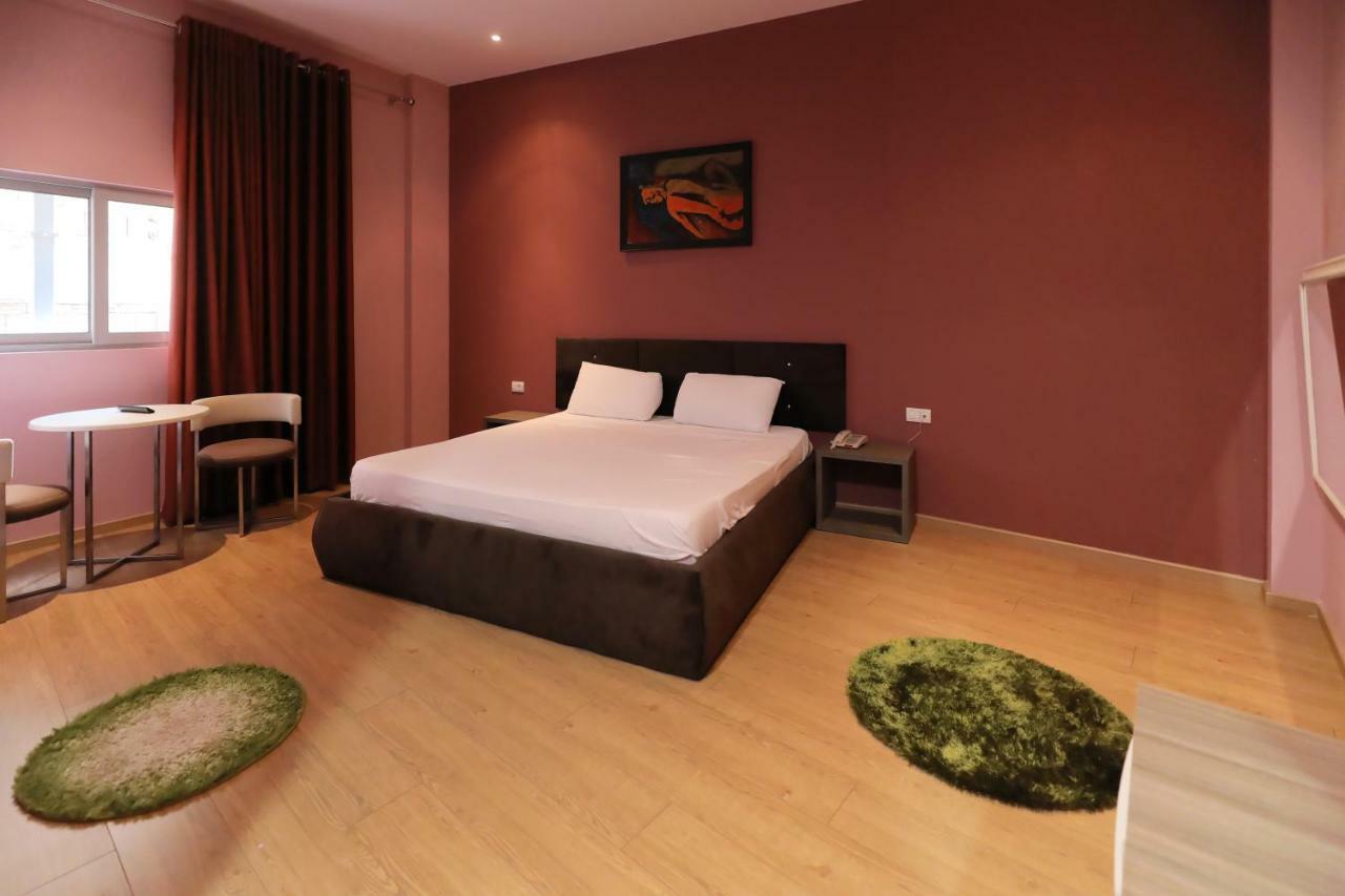 Hotel Gjuta Tiranë Luaran gambar