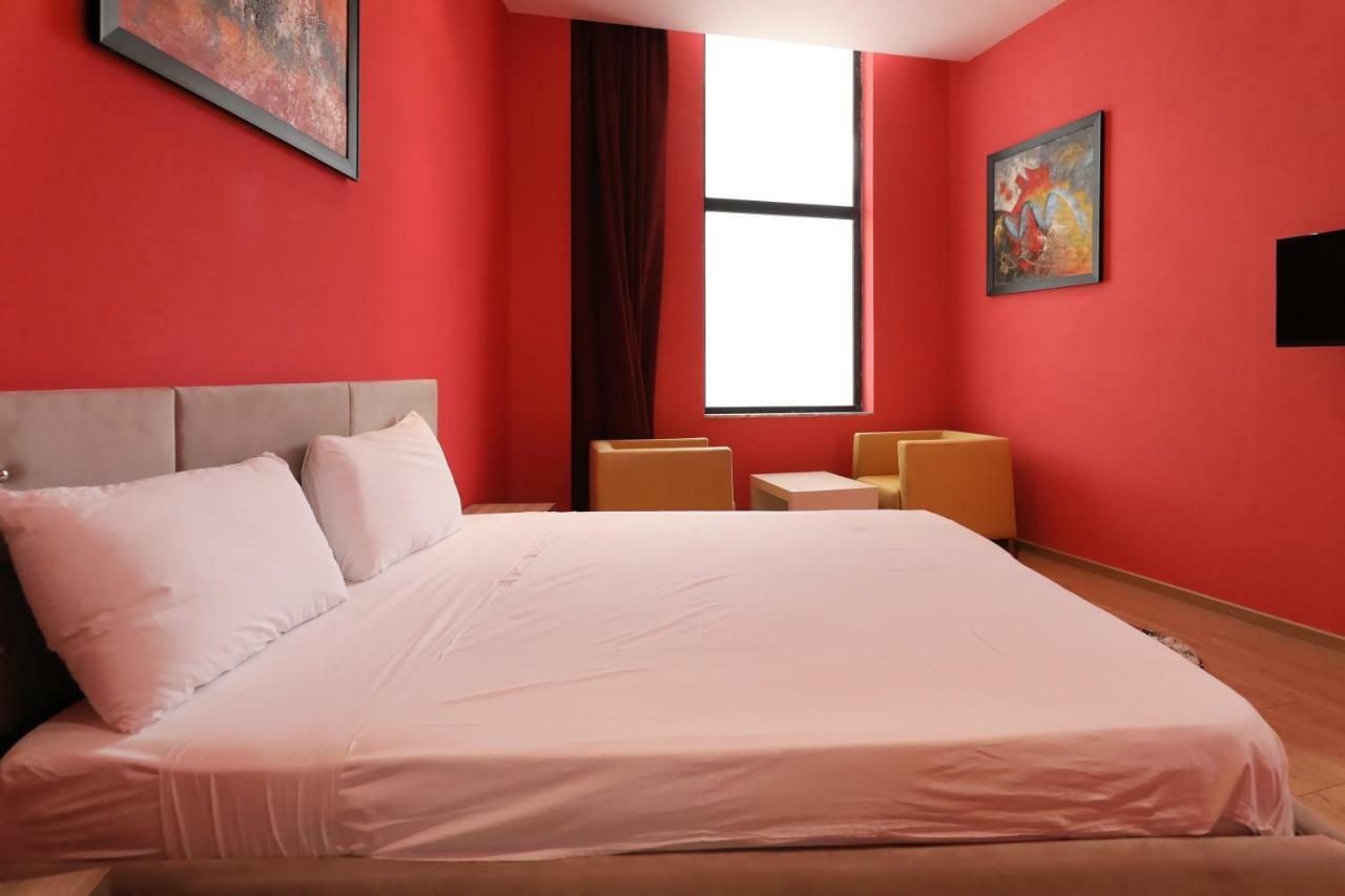 Hotel Gjuta Tiranë Luaran gambar
